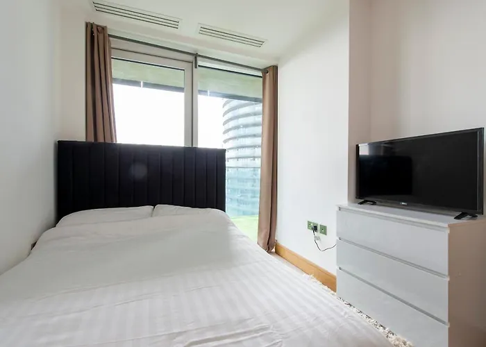 Canary Luxe Apartment